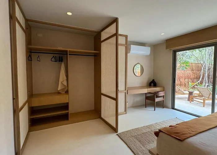 Luxury 3 Bedroom With Private Pool Aflora Casa de férias *