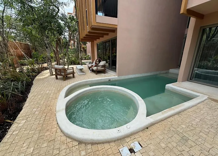 Luxury 3 Bedroom With Private Pool Aflora